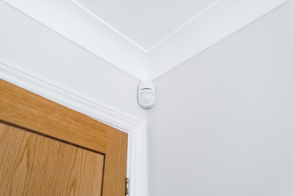 Newly installed wireless and battery operated new generation PIR alarm sensor in a downstairs room. Connected to a central alarm system which is activated on body heat. ασυρματα συστηματα συναγερμου